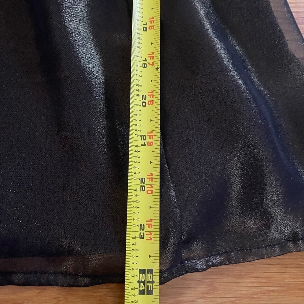 New with Tag WD. NY Gold Black Metallic Lined Top, Size 8, Short Sleeve Zip Back - Picture 5 of 9